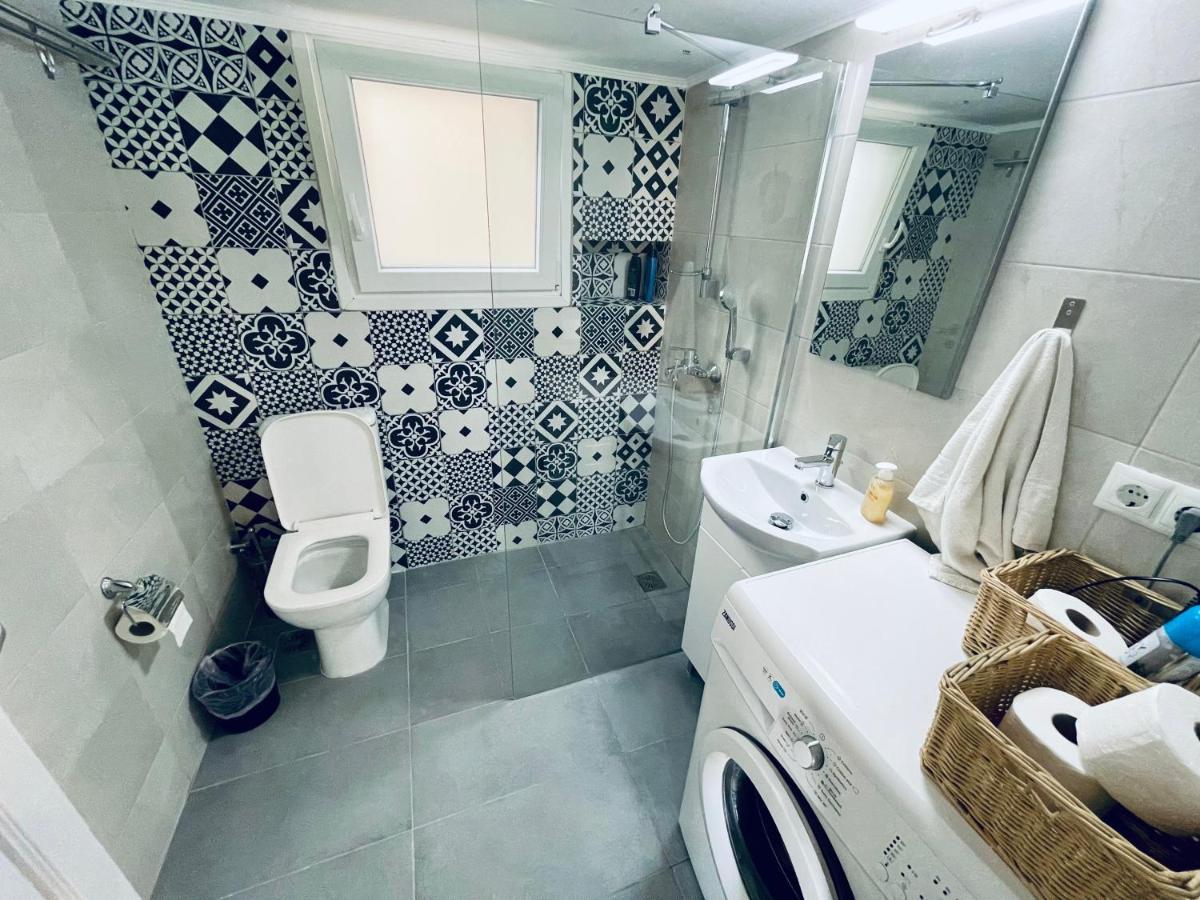 70M2 Apartment 4 Mins From Athens Central Station! Eksteriør billede